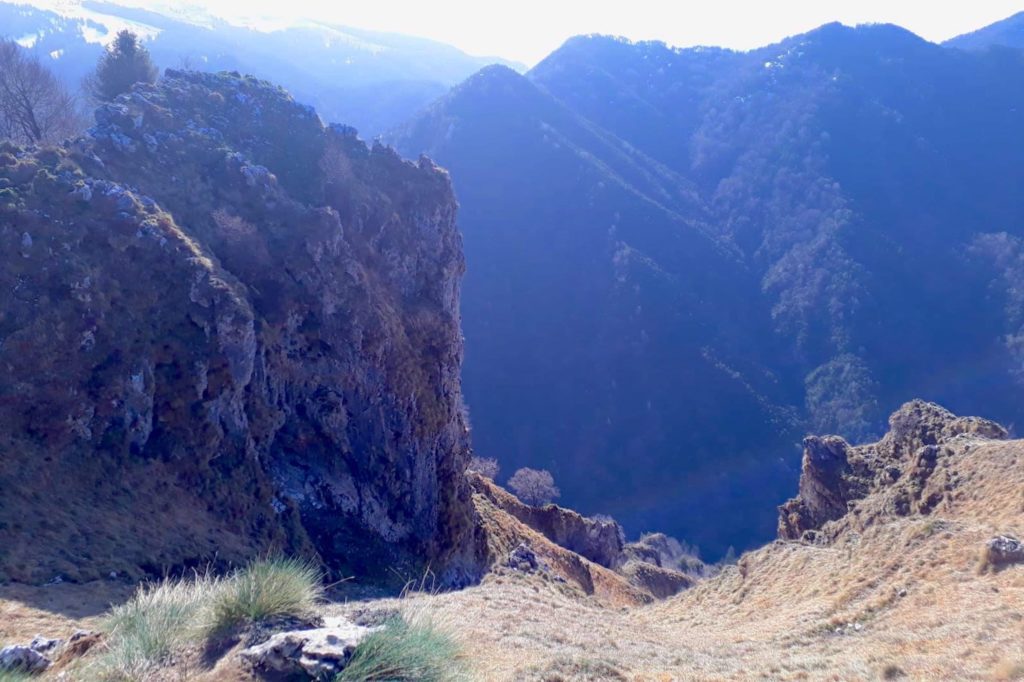 dietro-cima-buldet_